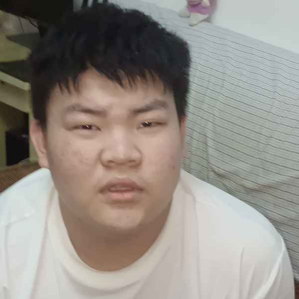 江苏20岁单身帅哥真诚找对象-铜川征婚相亲网