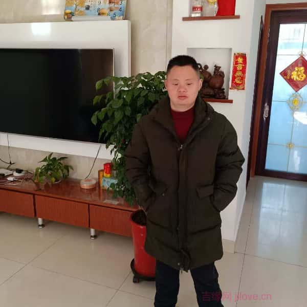 江苏28岁单身帅哥真诚找对象-铜川征婚相亲网