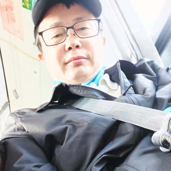 上海56岁单身帅哥真诚找对象-铜川征婚相亲网