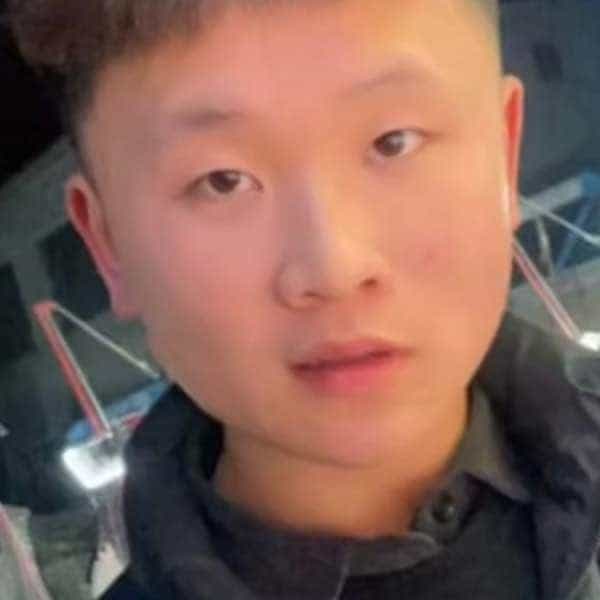 22岁岁河南单身帅哥 - 铜川吉缘网
