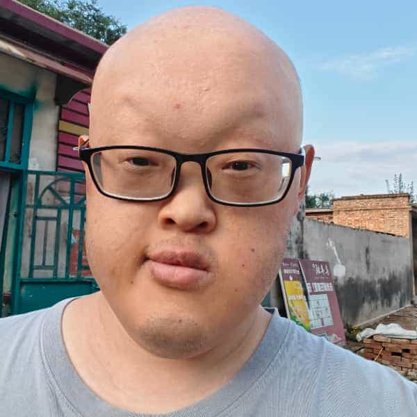28岁岁山东单身帅哥 - 铜川吉缘网