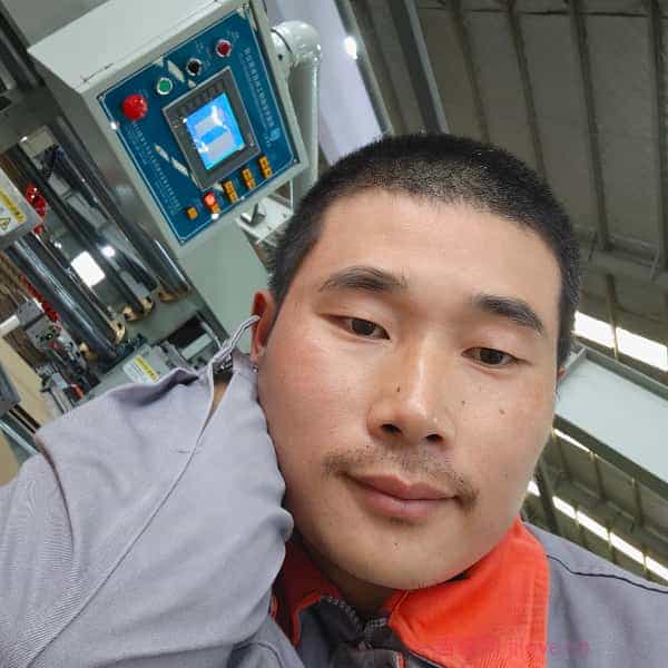37岁岁江苏单身帅哥 - 铜川吉缘网